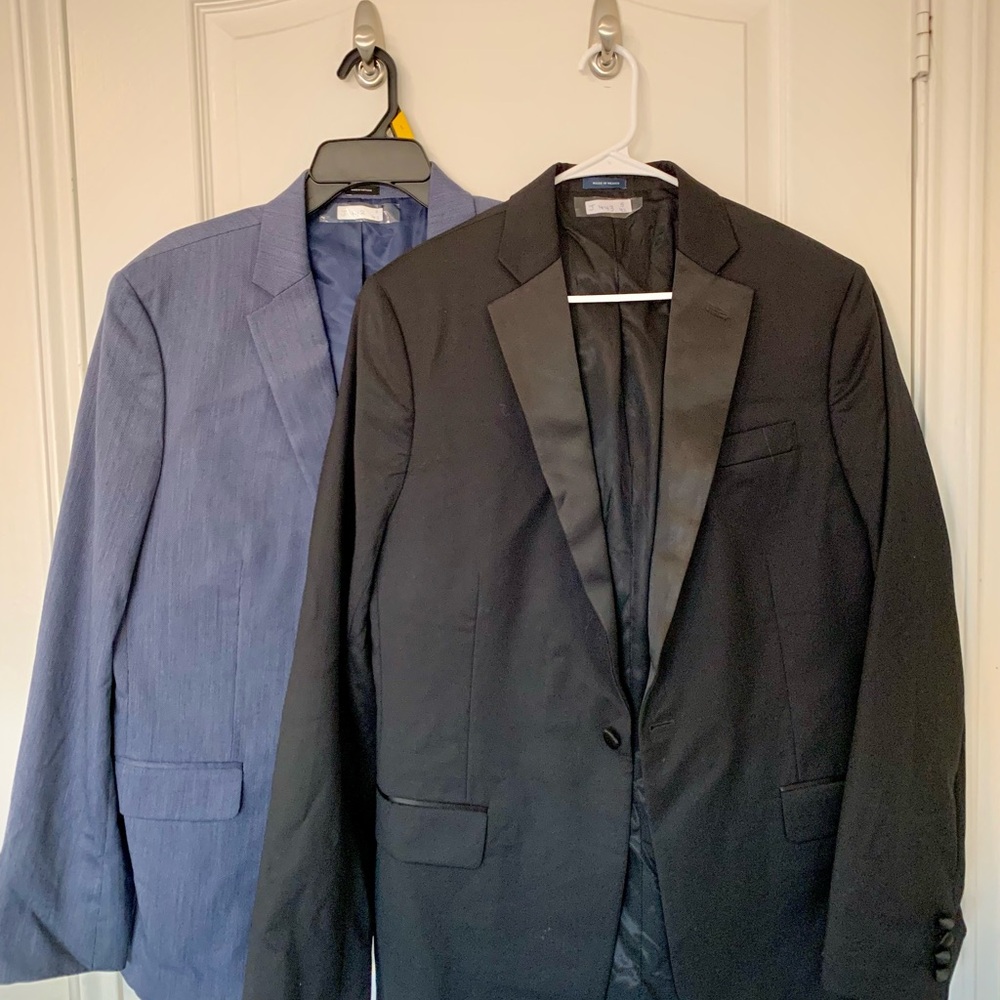 Bundle 2 New Men's Black and Blue Suit Blazers 42R